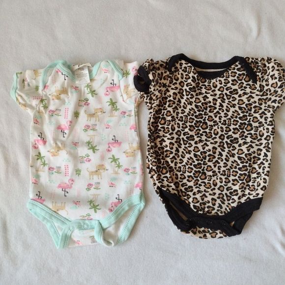 Carters Baby Girl 3M 6M Lot of 7 Body Suits Pajamas Pink Green Dress - Picture 5 of 7